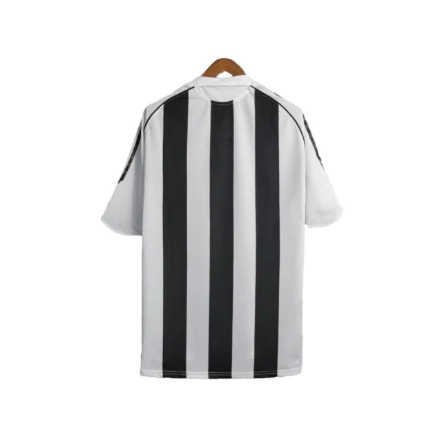 Retro Newcastle 04-06