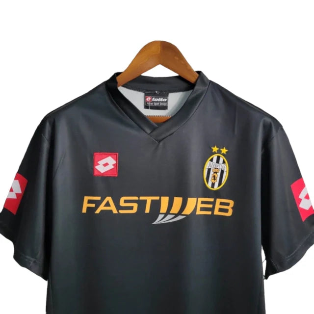 Retro Juventus 2001-2002 - Segunda Equipación